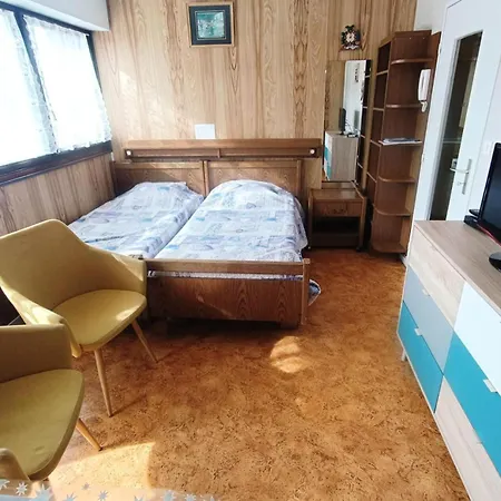 Saint Christophe - Agreable Et Ensoleille Et Proche De La Cure ! Mae-7764 Lejlighed *