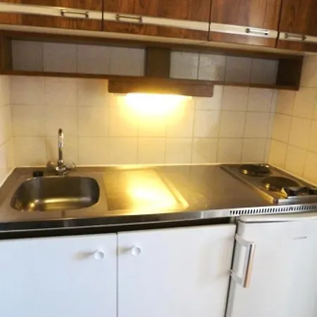 Résidence Saint Christophe - Et Ensoleillé Et Proche De La Cure ! Mae-7764