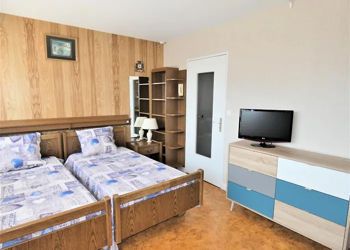 Saint Christophe - Agreable Et Ensoleille Et Proche De La Cure ! Mae-7764 * Aix-les-Bains